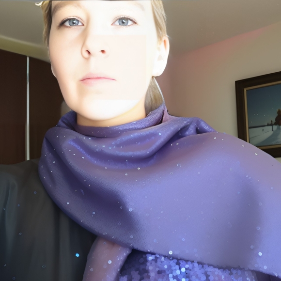 Meet your Posher, Kat! - Picture 3 of 16